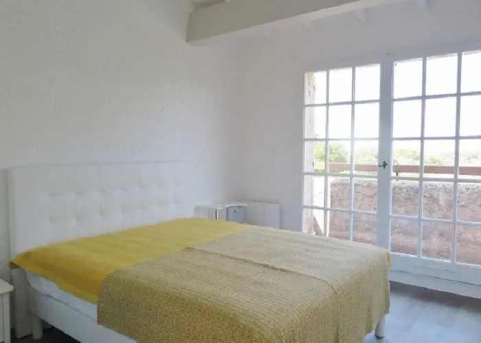 Mas Renove 2 Chambres Avec Piscine A 1Km De La Plage De Gigaro - Fr-1-726-13